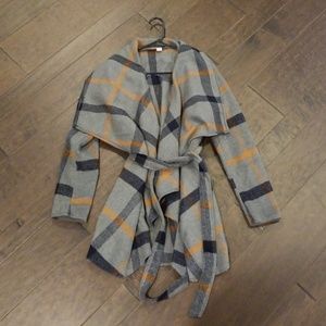 NWOT plaid jacket/sweater